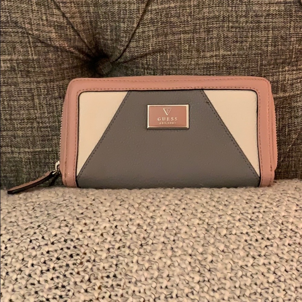 🌹 Guess Wallet